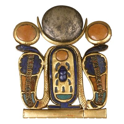 The Global Egyptian Museum Unique Jewelry Clasp of Tutankhamun